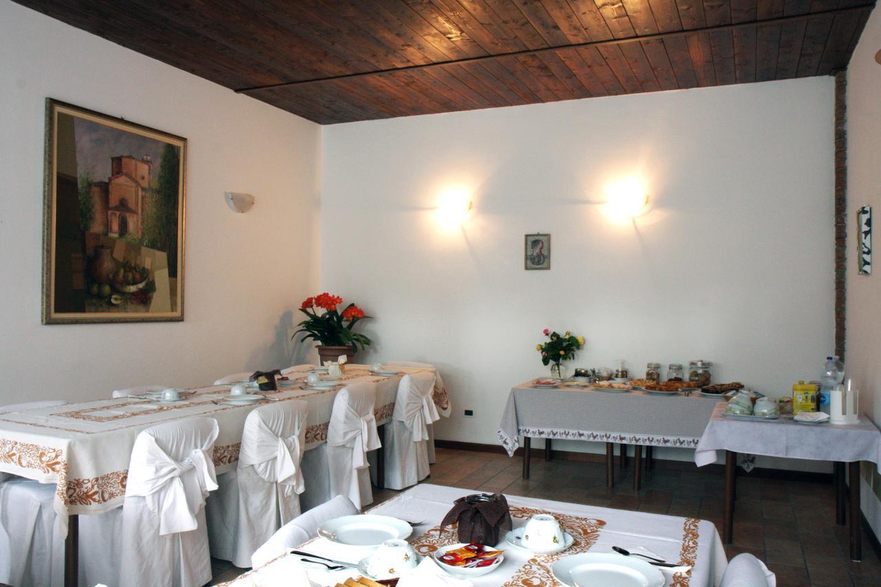 Agriturismo Santa Maria Bressanoro Castelleone Bagian luar foto